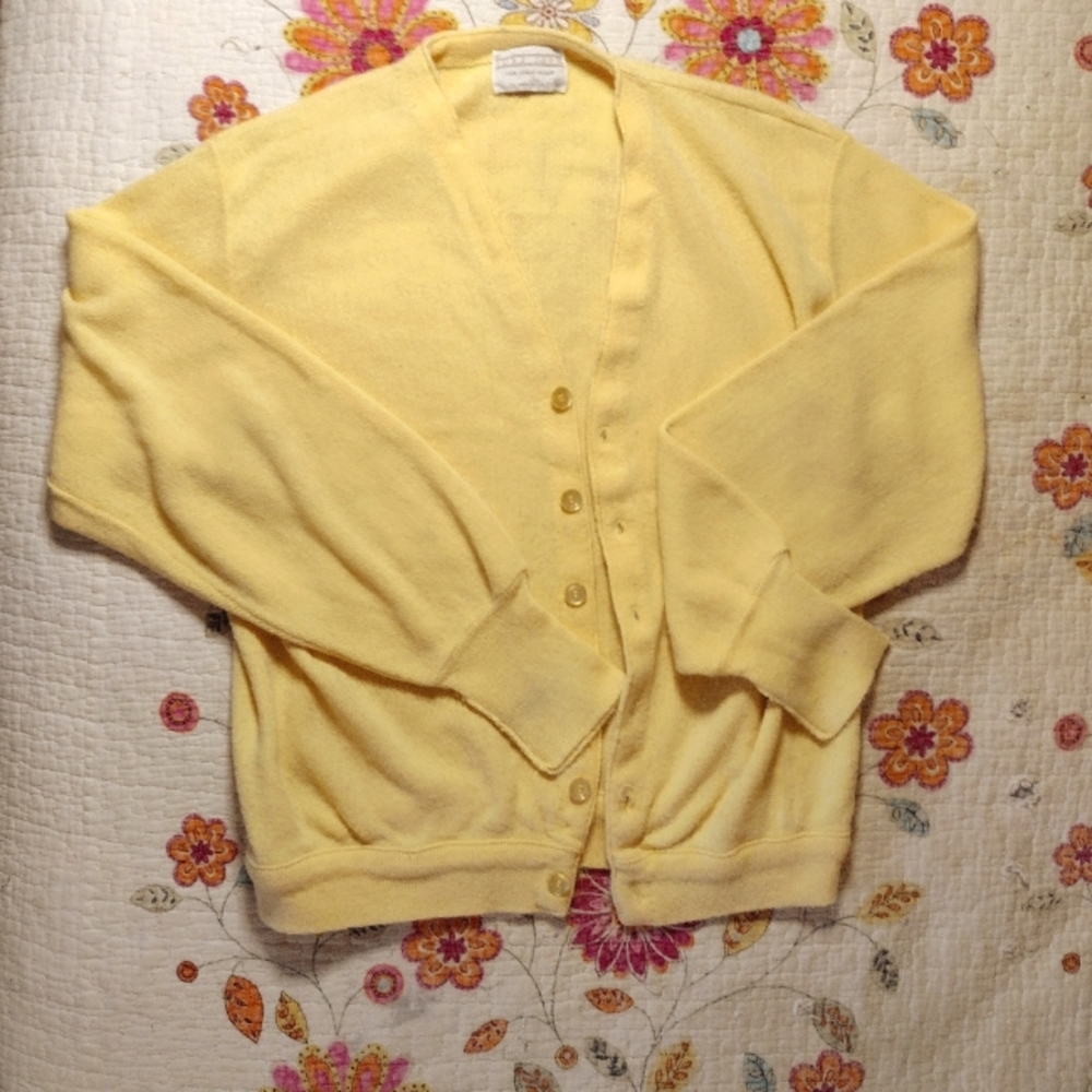 Vintage 1960s Yellow Lord Jeff Orlon Acrylic Cardigan